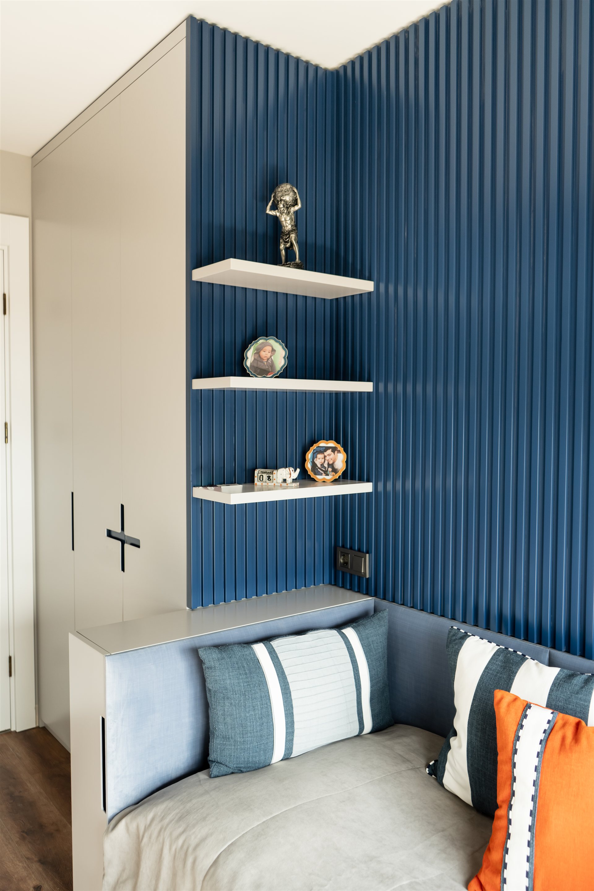 DRAGOS | GKB HOUSE 5